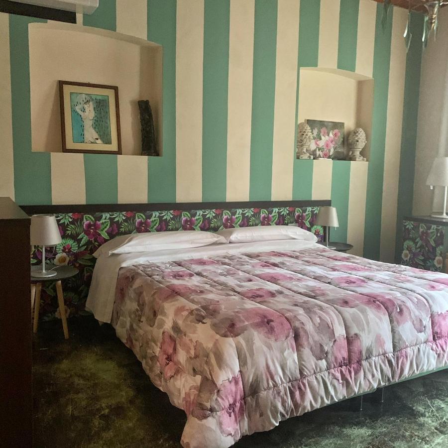 Cortiletto D'Alba Camere Con Ristorante Exteriér fotografie